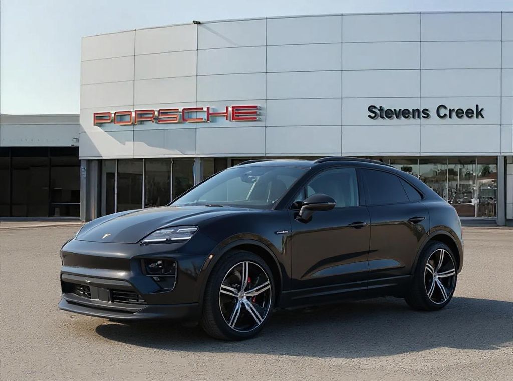 Thumbnail: 2025 Porsche Macan - 1