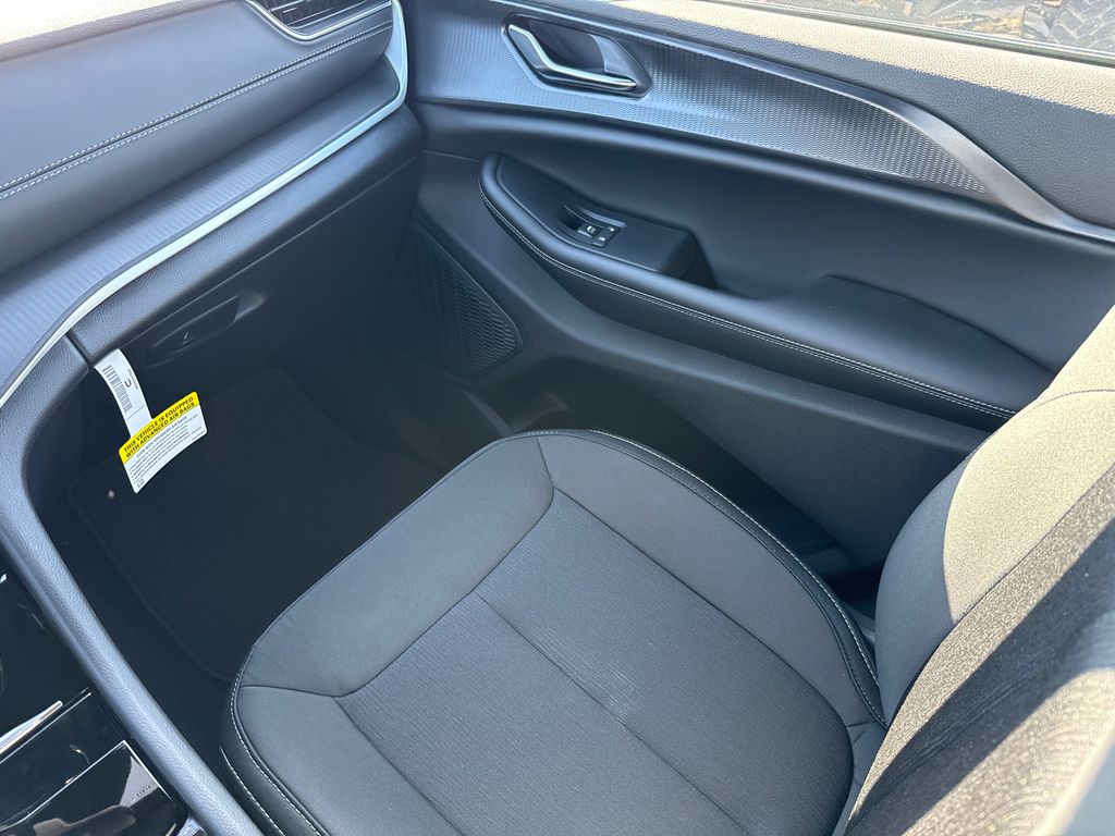 New 2026 Jeep Grand Cherokee SUV