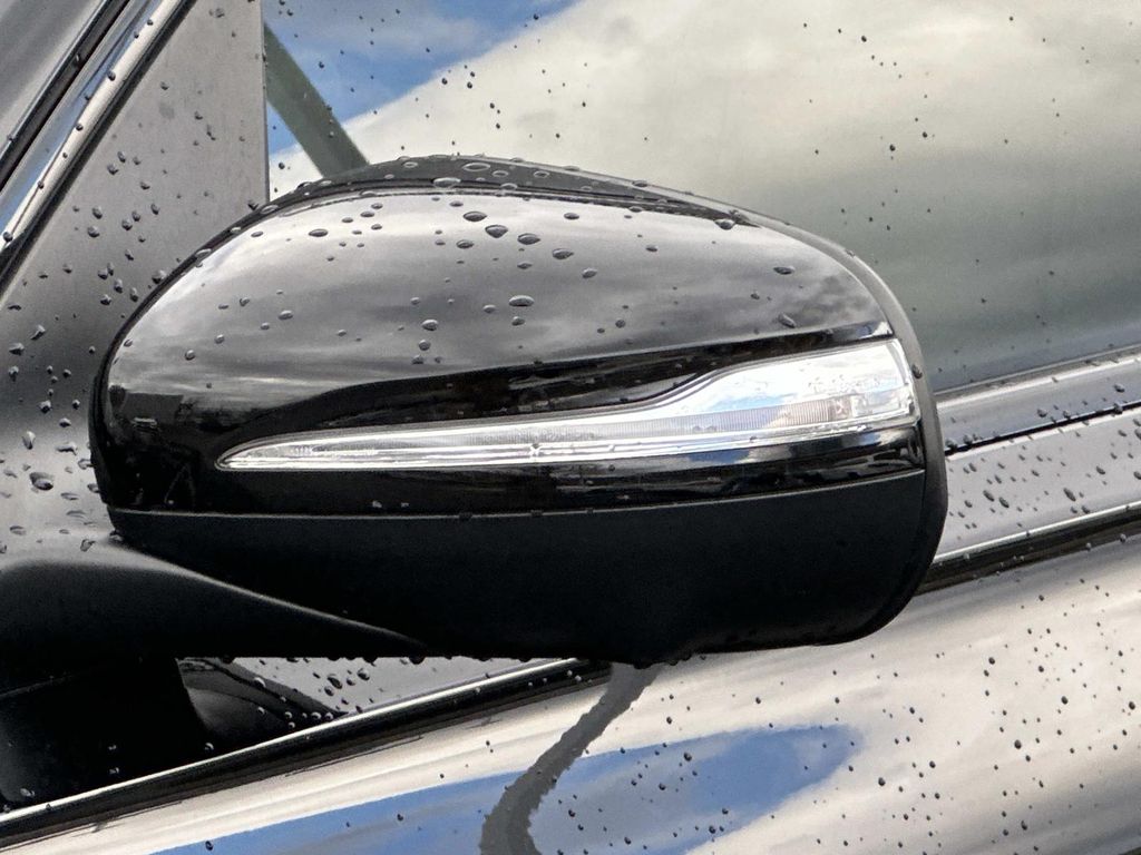 Thumbnail: 2020 Mercedes-Benz GLE - 2