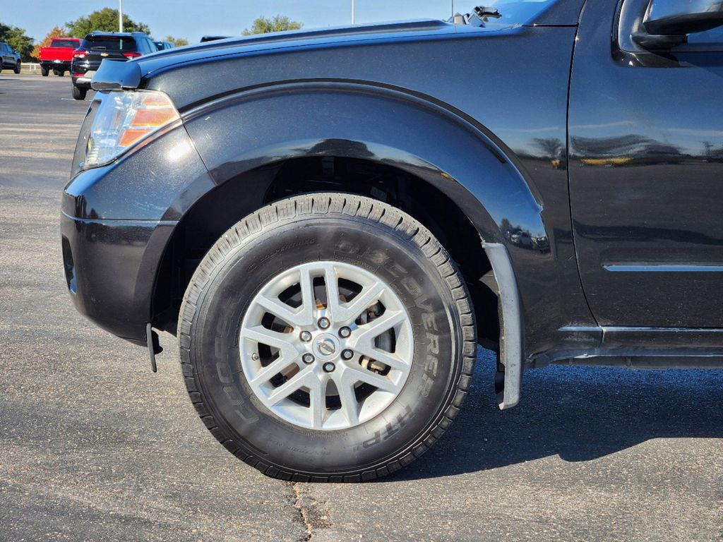 2018 Nissan Frontier SV 8