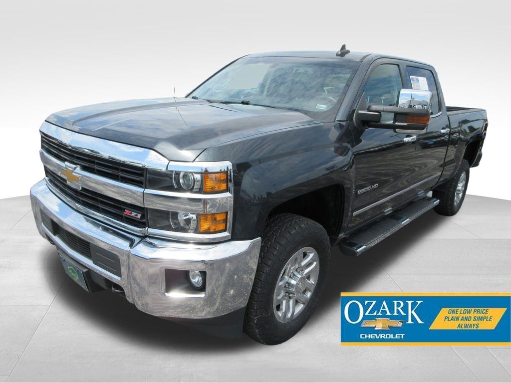 Gray (Graphite Metallic) 2017 Chevrolet Silverado 2500HD Pickup Truck Four-Wheel Drive 6-Speed Automatic Overdrive