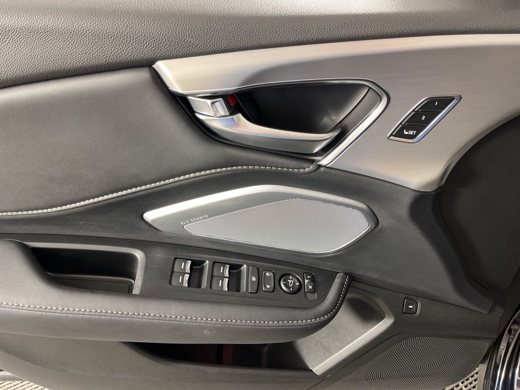 Thumbnail: 2025 Acura RDX - 27