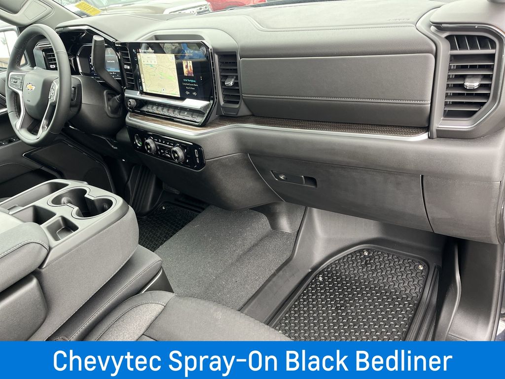 2024 Chevrolet Silverado 1500 LT photo