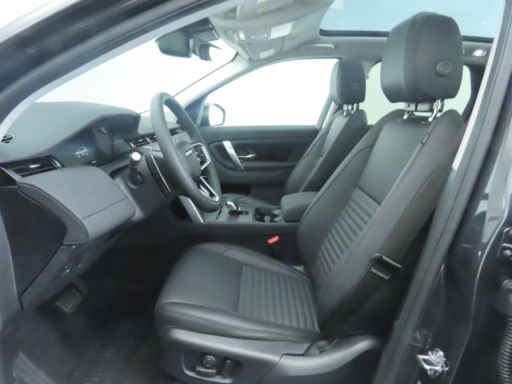 Thumbnail: 2025 Land Rover Discovery Sport - 20