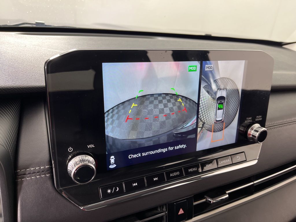 Thumbnail: 2024 Mitsubishi Outlander - 31