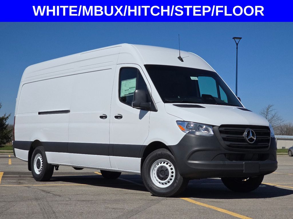 New 2026 White Mercedes-Benz Cargo 170 WB image 2