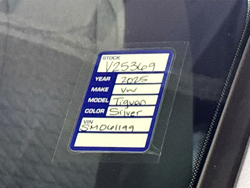 2025 Volkswagen Tiguan 2.0T S