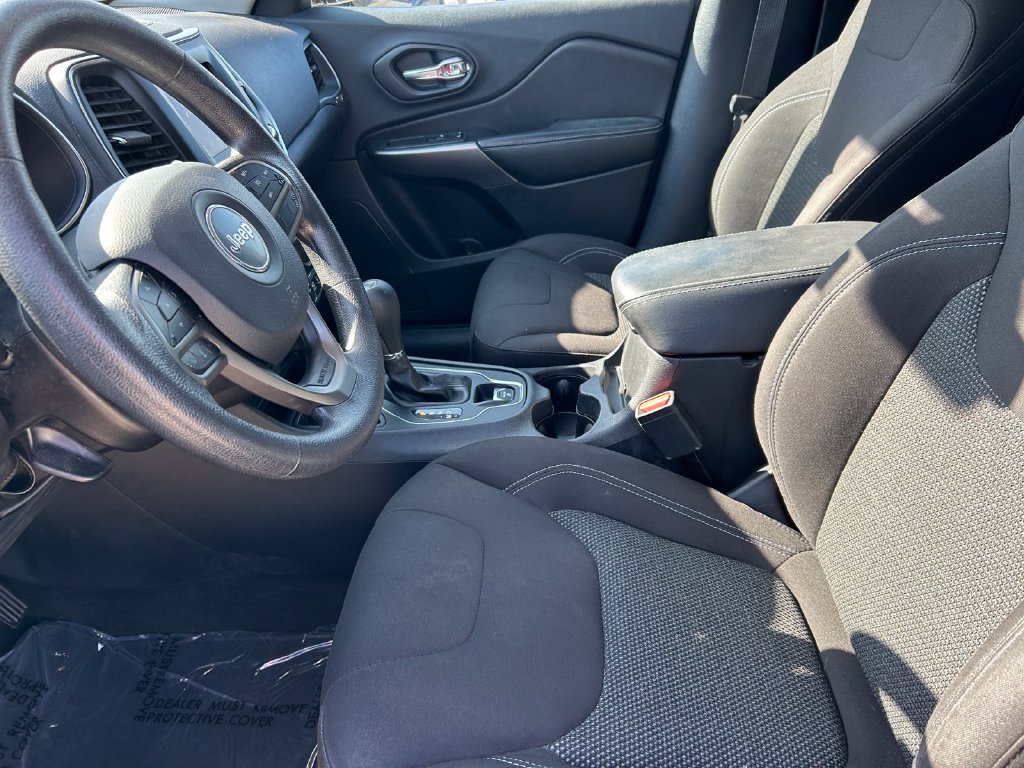 Used 2019 Jeep Cherokee SUV