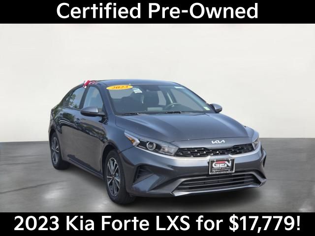 Gravity Gray 2023 Kia Forte Sedan Front-Wheel Drive Continuously Variable Transmission