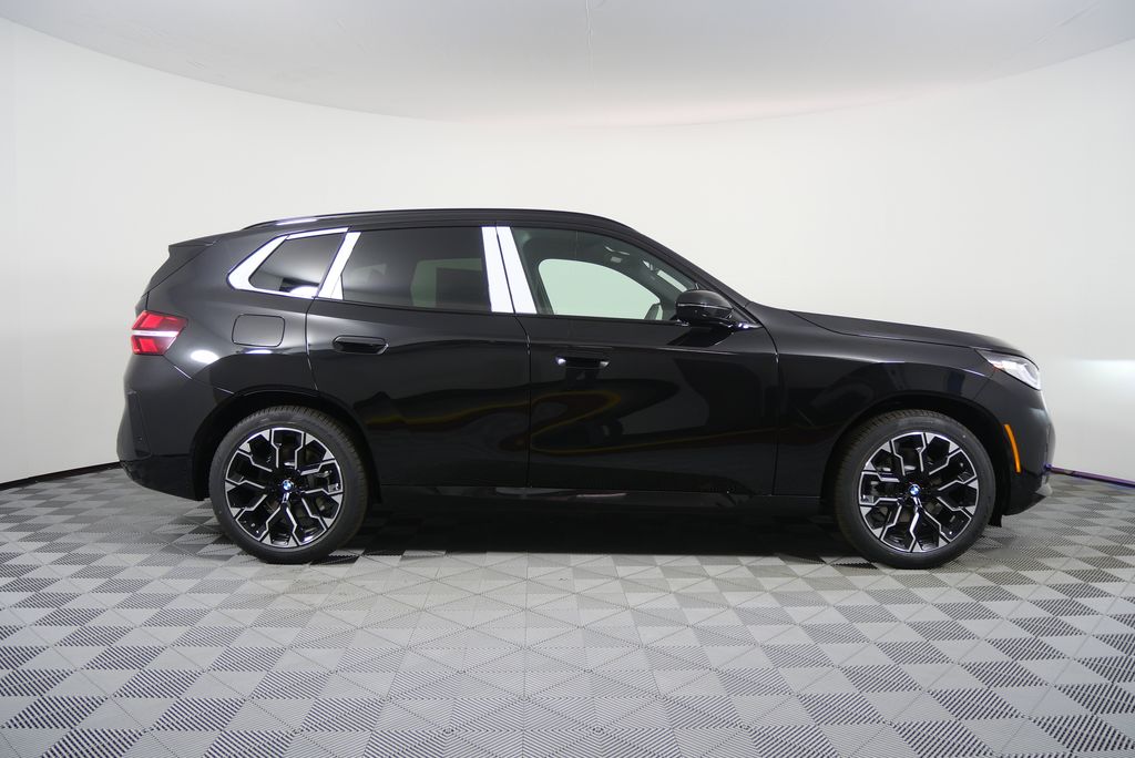 Thumbnail: 2026 BMW X3 - 2