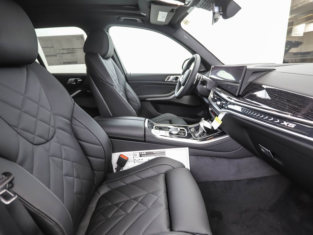 Thumbnail: 2026 BMW X5 - 29