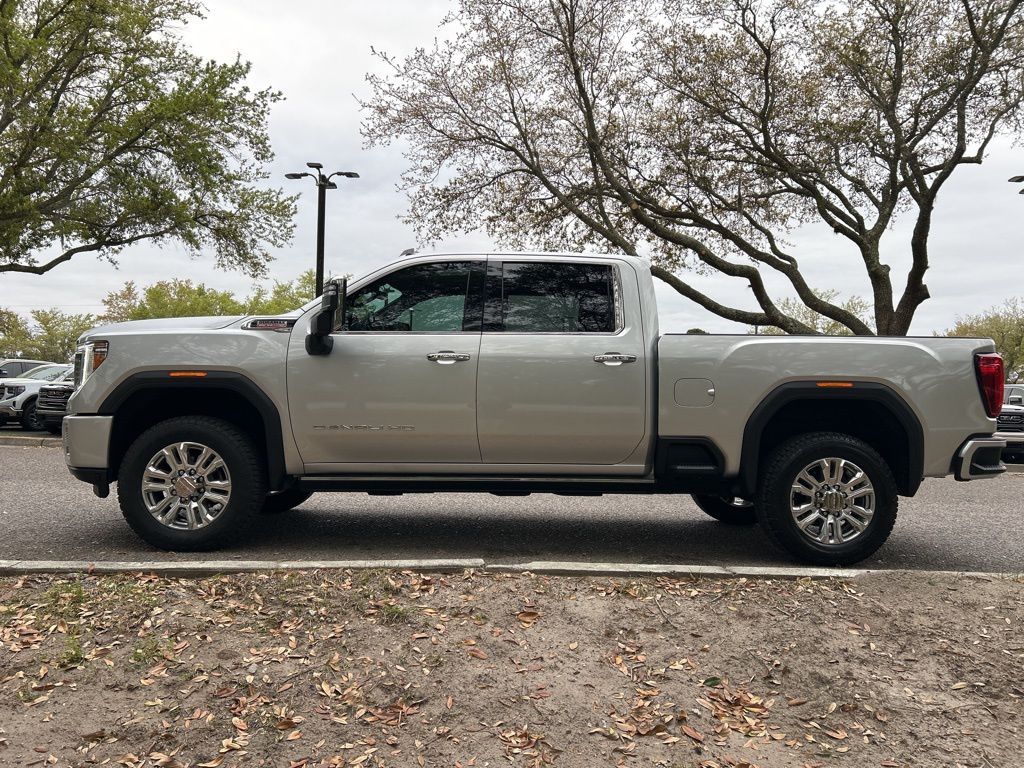 2023 GMC Sierra 3500HD Denali Crew Cab 4WD