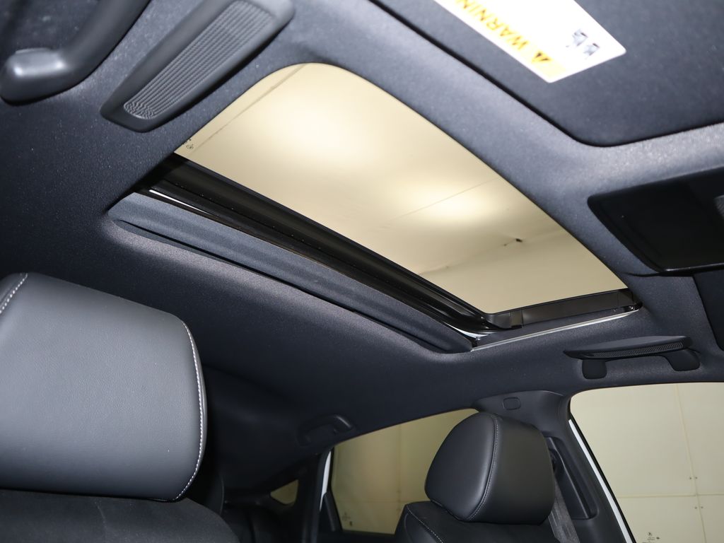 Thumbnail: 2024 Acura Integra - 18