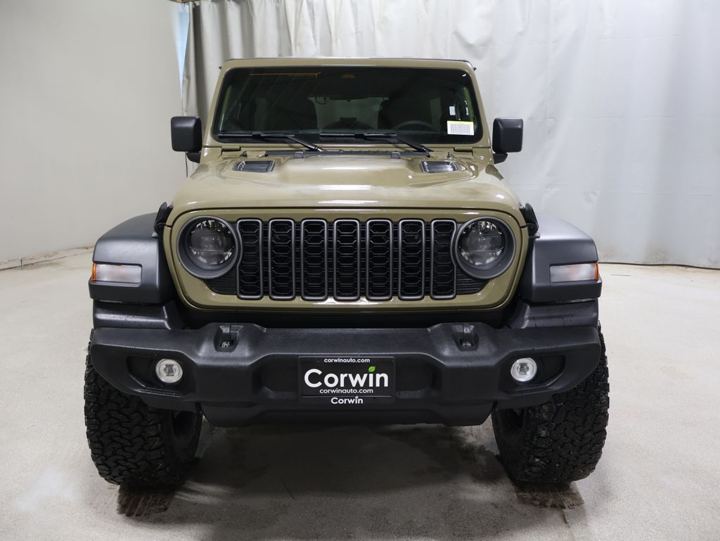 View vehicle photo 2