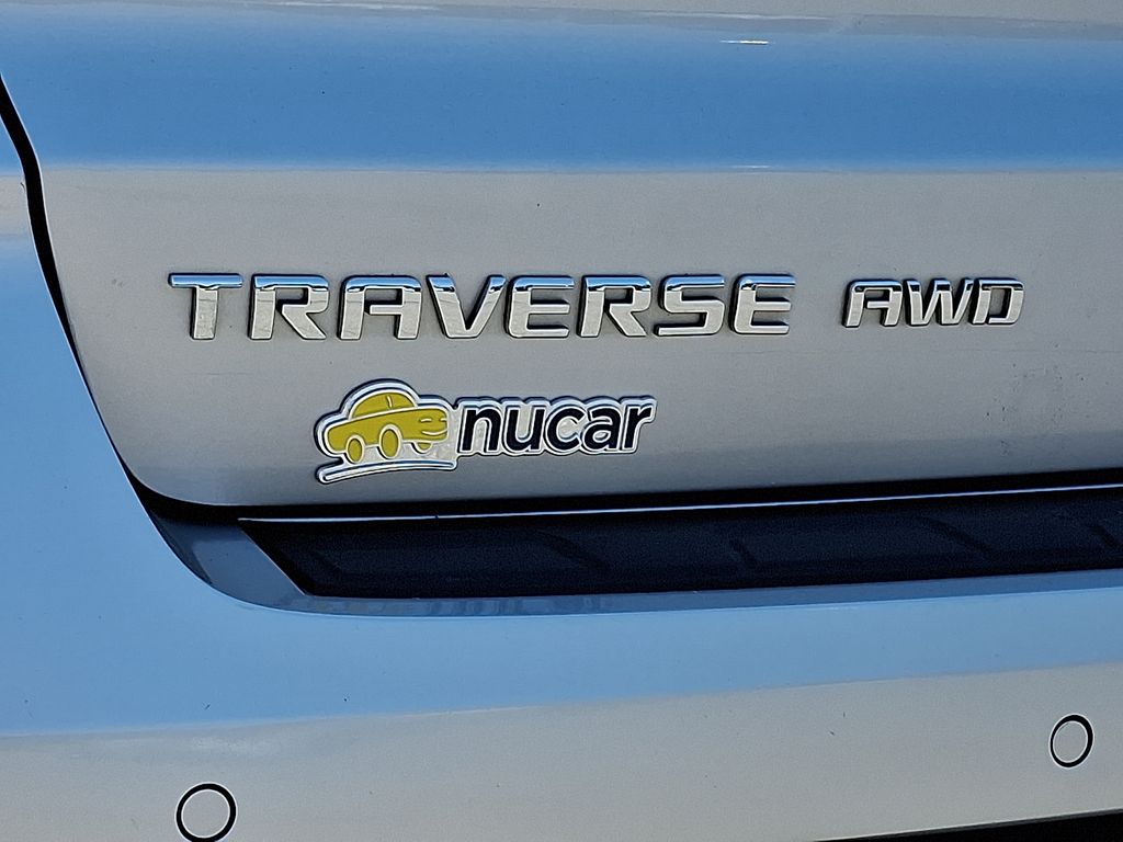 2017 Chevrolet Traverse — photo 30