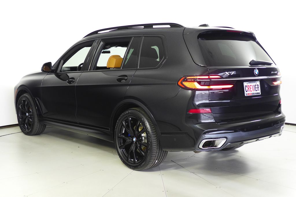 Thumbnail: 2023 BMW X7 - 9