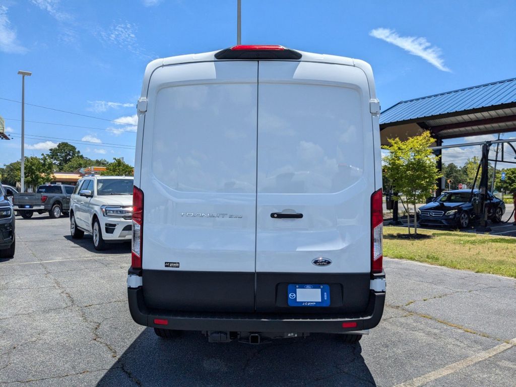 2025 Ford Transit 250