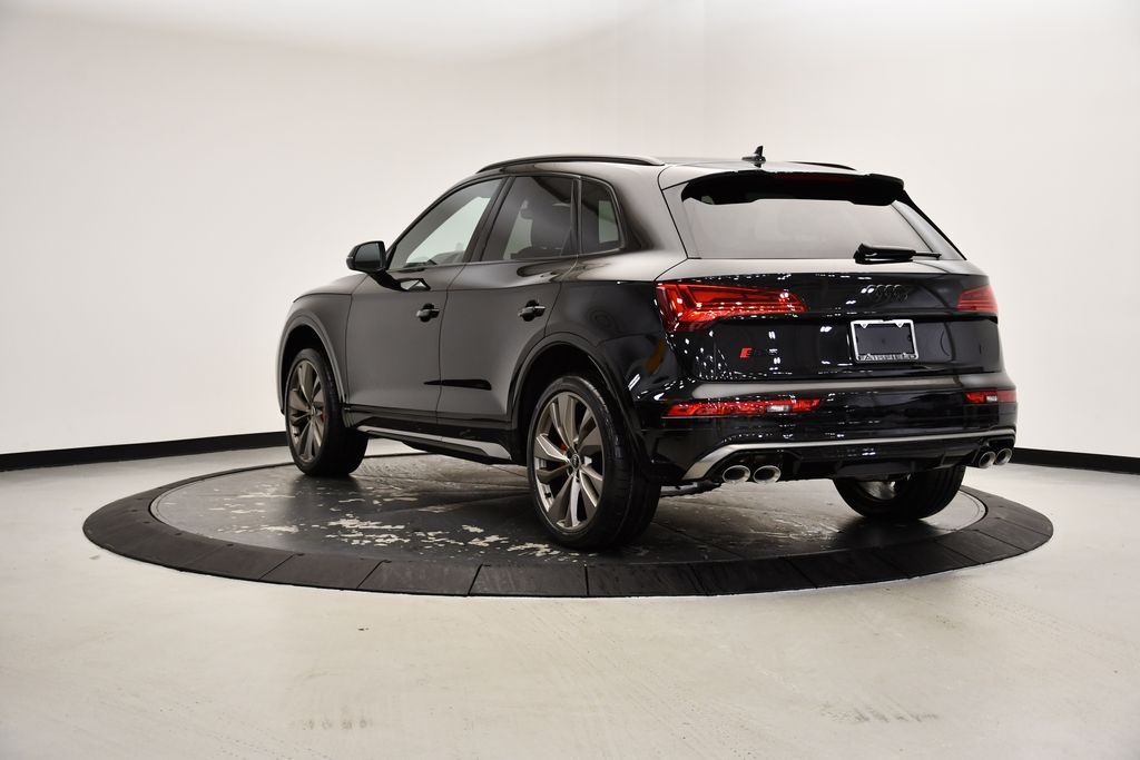 2025 Audi SQ5  3