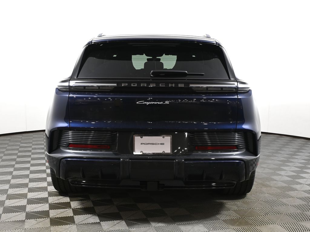 Thumbnail: 2026 Porsche Cayenne - 6