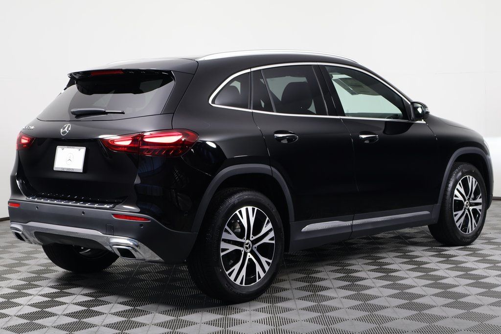 Thumbnail: 2025 Mercedes-Benz GLA - 2