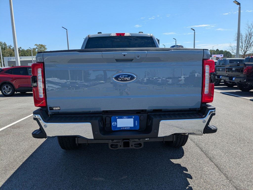 2026 Ford Super Duty F-350 SRW LARIAT