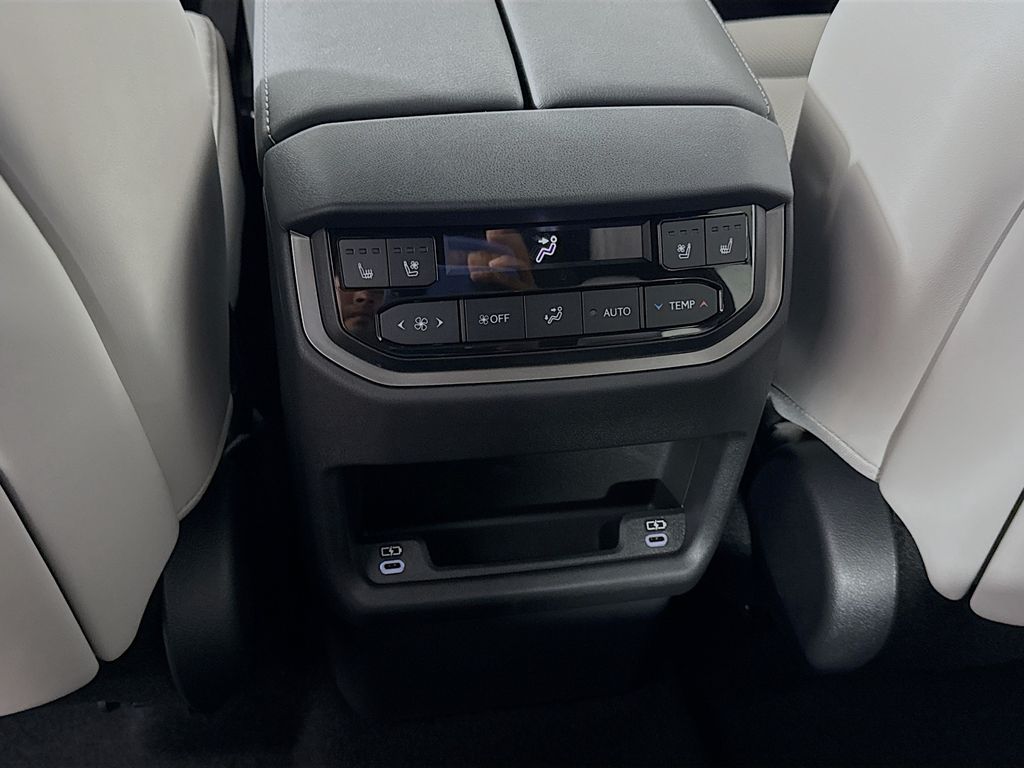 Thumbnail: 2026 Lexus TX - 18