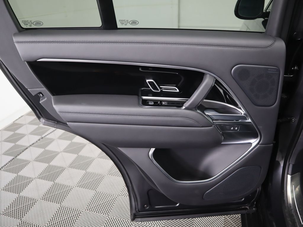 Thumbnail: 2023 Land Rover Range Rover - 27