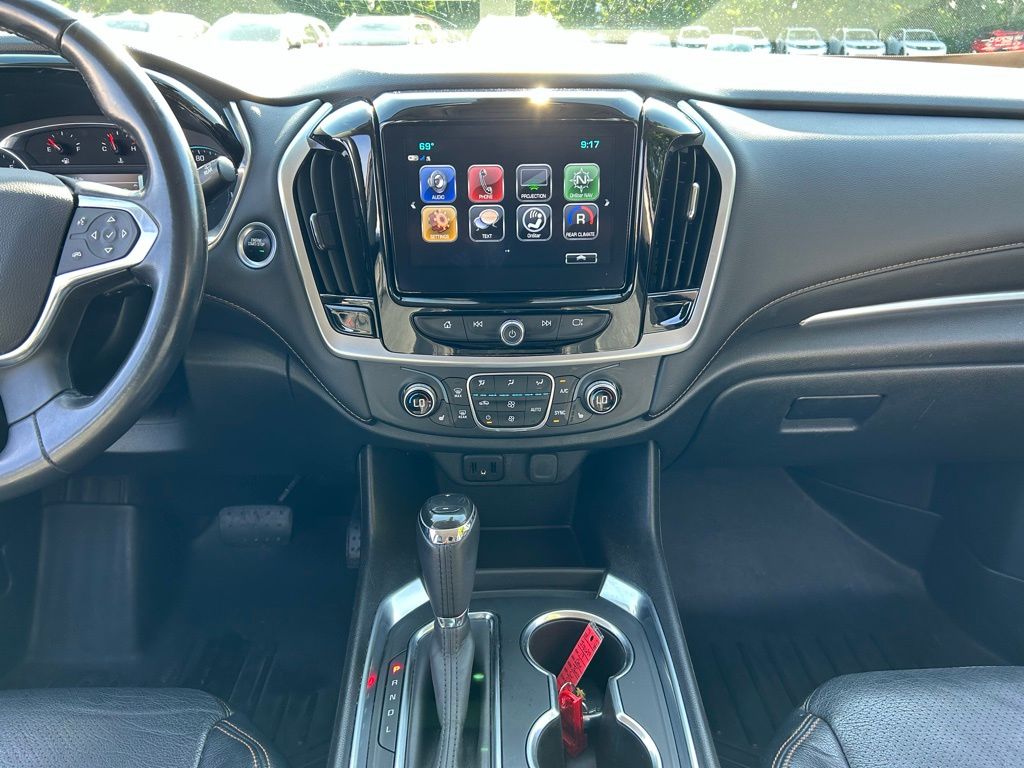 Thumbnail: 2019 Chevrolet Traverse - 14
