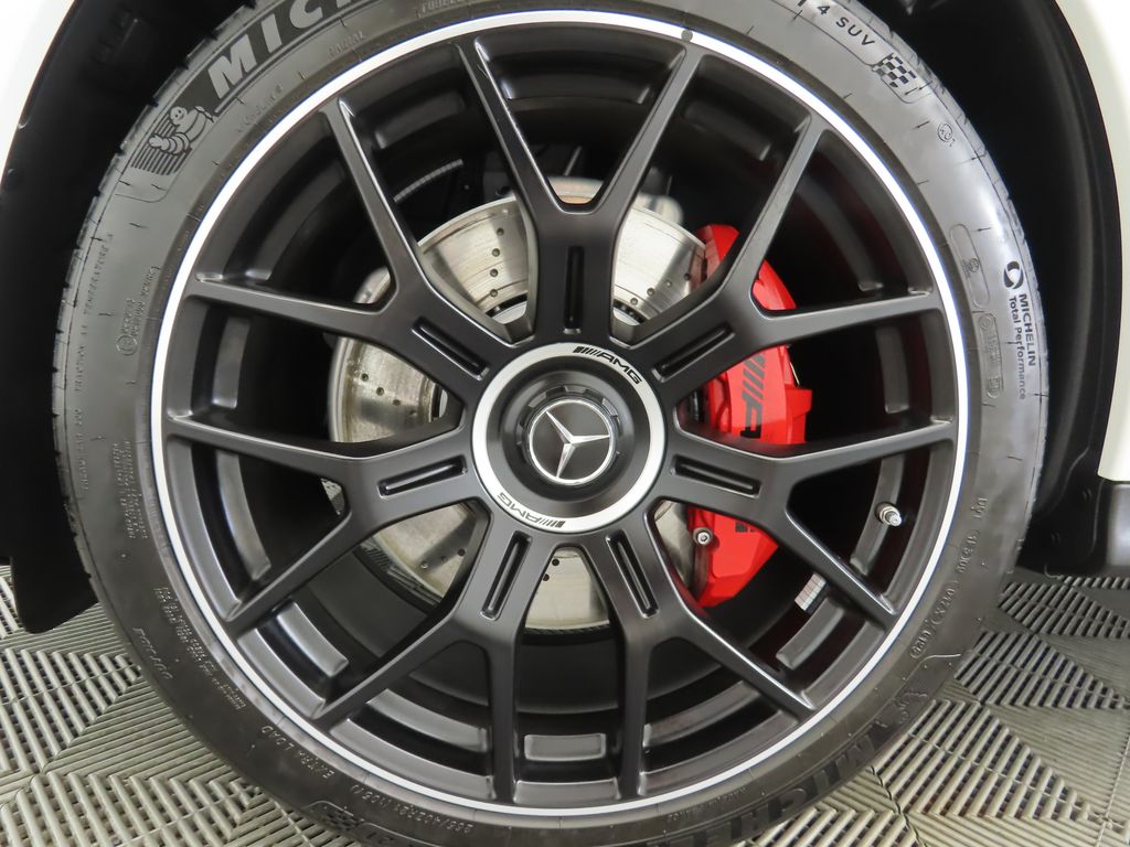 Thumbnail: 2025 Mercedes-Benz GLC - 30