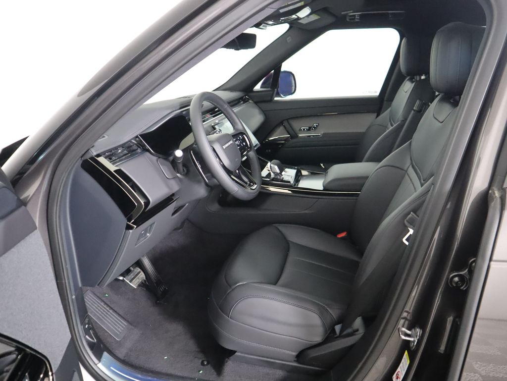 Thumbnail: 2026 Land Rover Range Rover Sport - 21