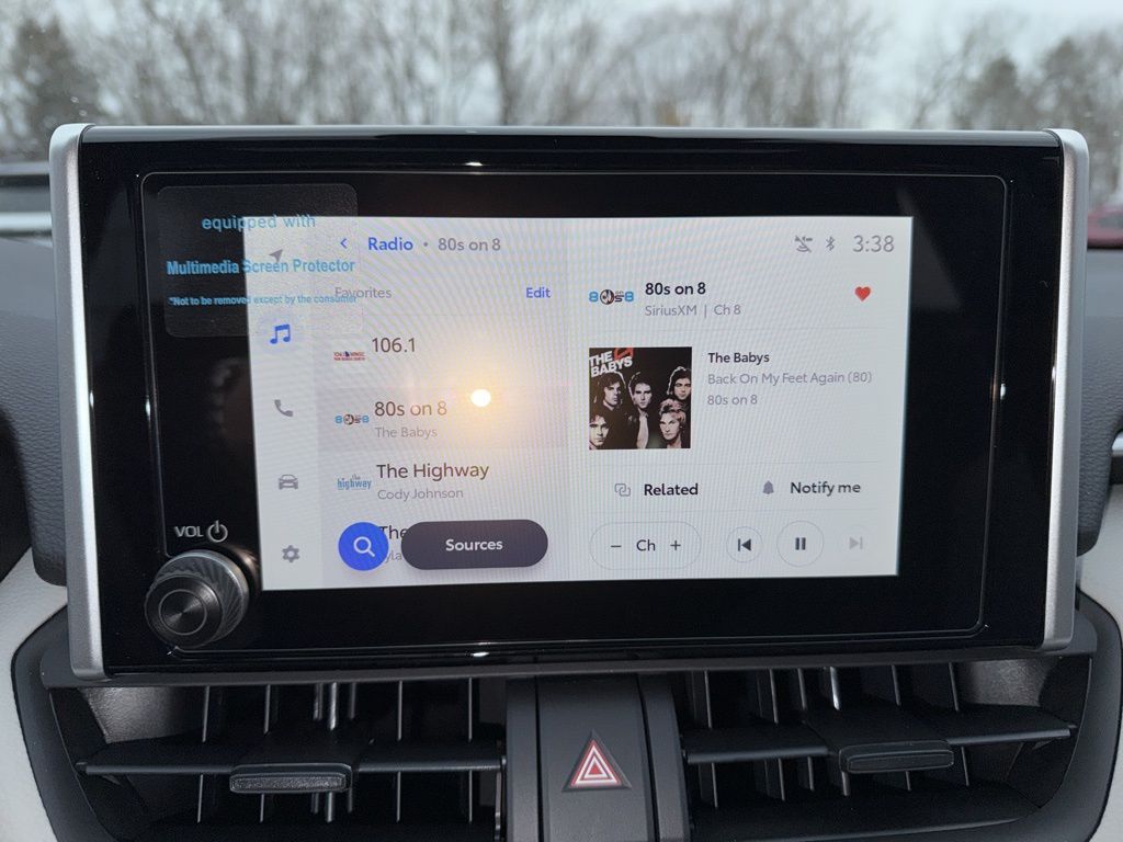 Thumbnail: 2025 Toyota RAV4 - 17