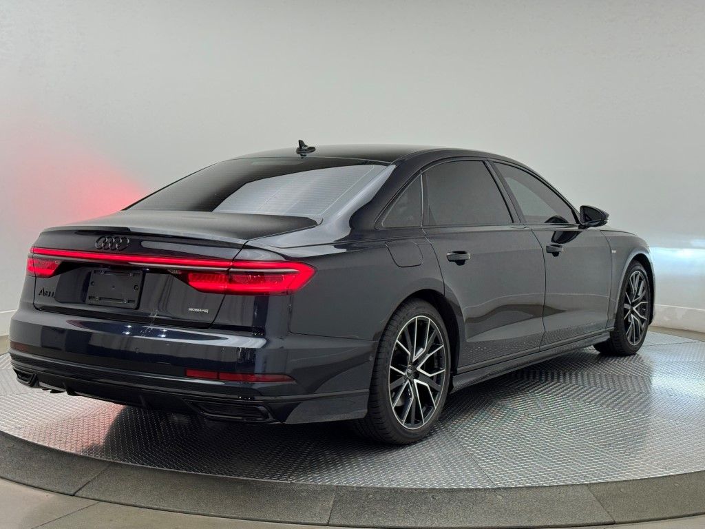 Thumbnail: 2021 Audi A8 - 11