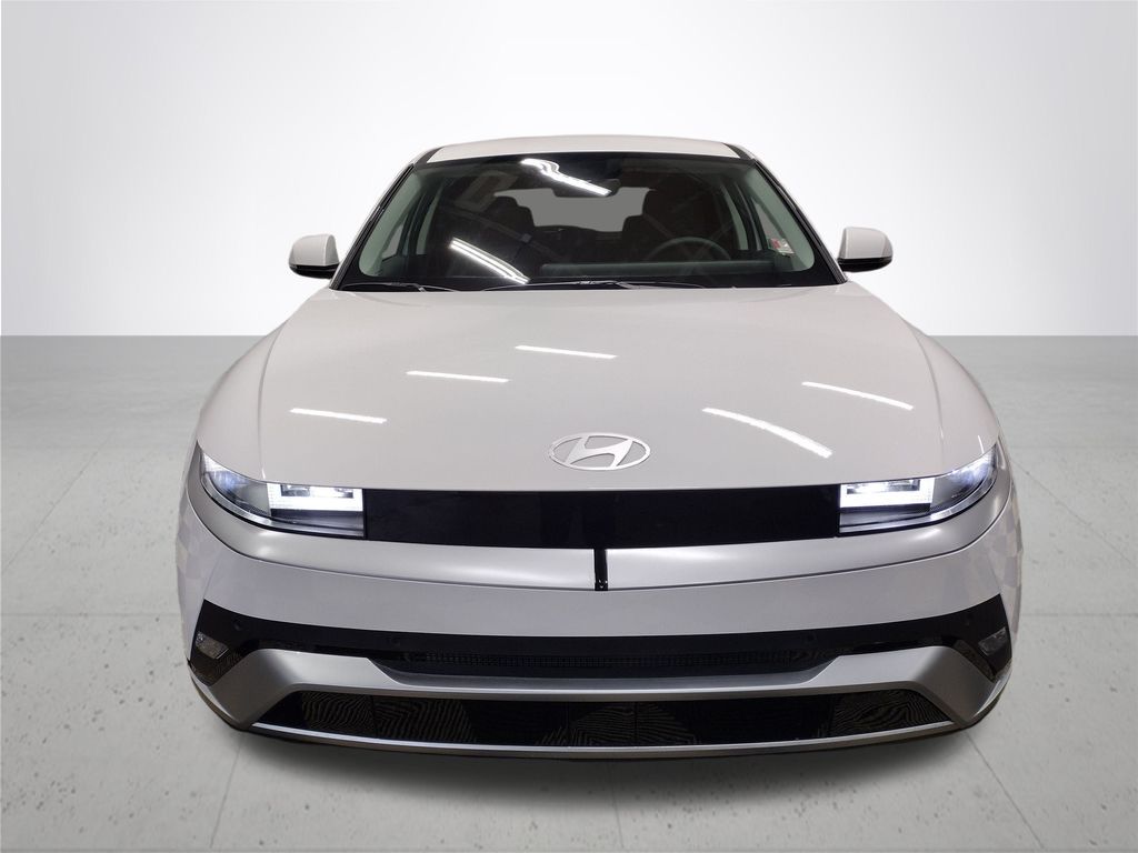 2026 Hyundai Ioniq 5 SEL photo 3