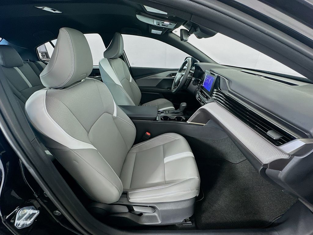 Thumbnail: 2025 Toyota Camry - 28