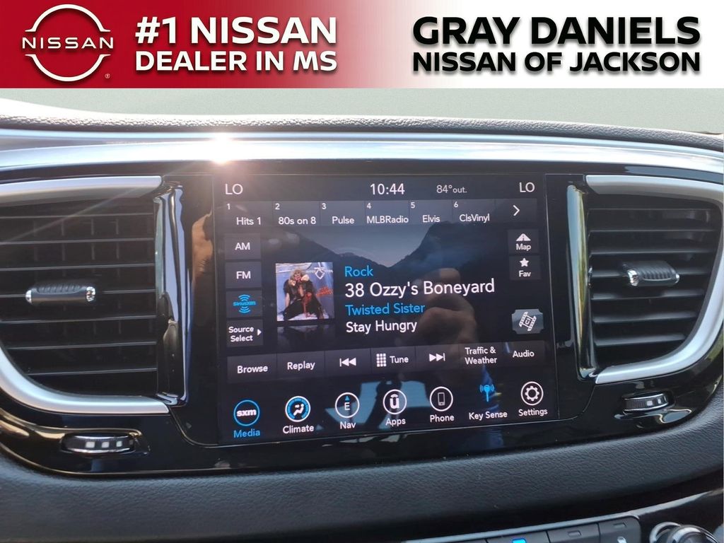 Used 2020 Chrysler Pacifica Van