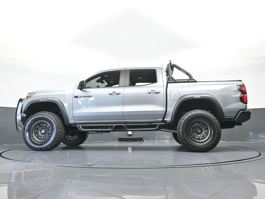 Used 2025 Sterling Gray Metallic Chevrolet ZR2 image 63