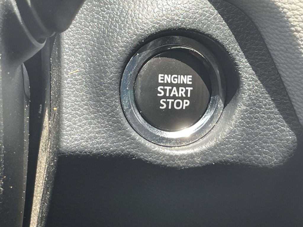Used 2023  Toyota XLE image 26