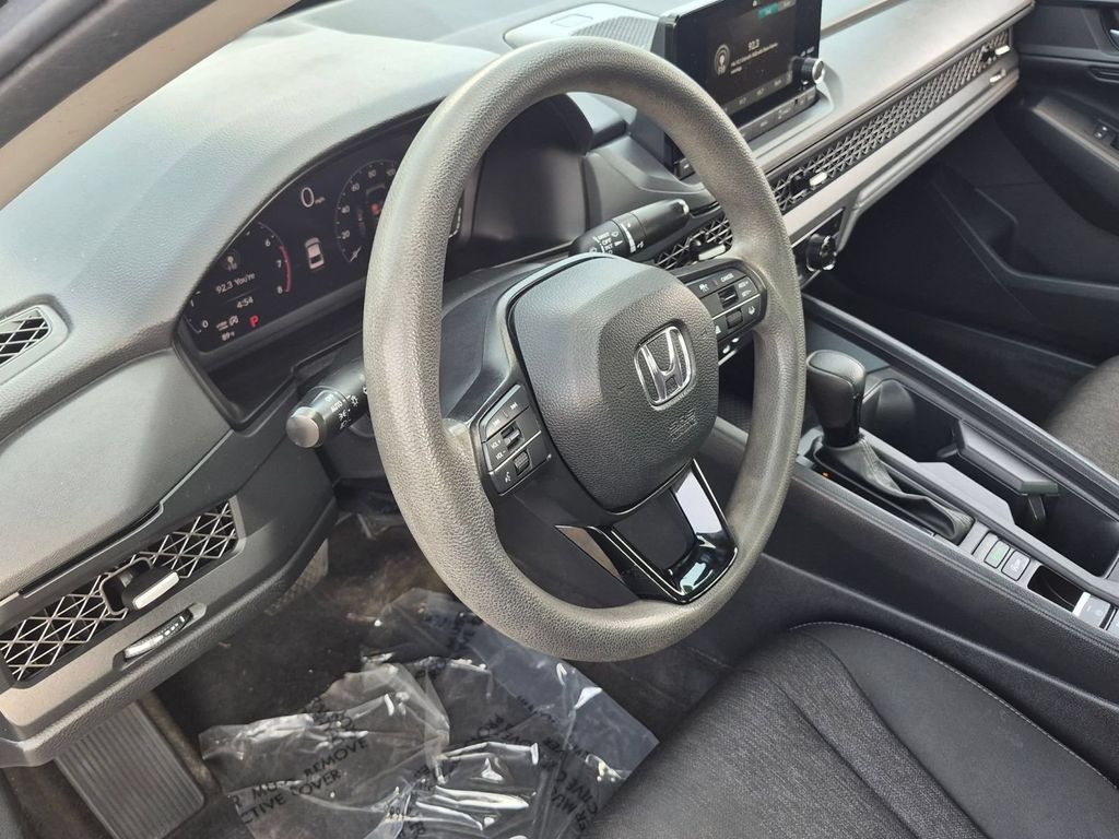 2023 Honda Accord EX - Photo 9