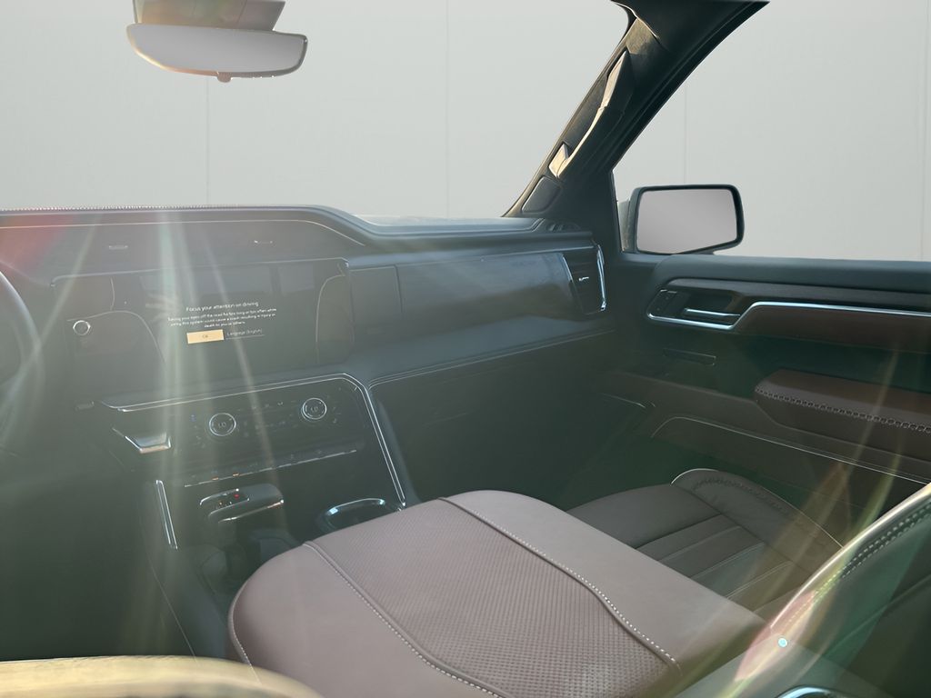 New 2026 White GMC Denali Ultimate image 24