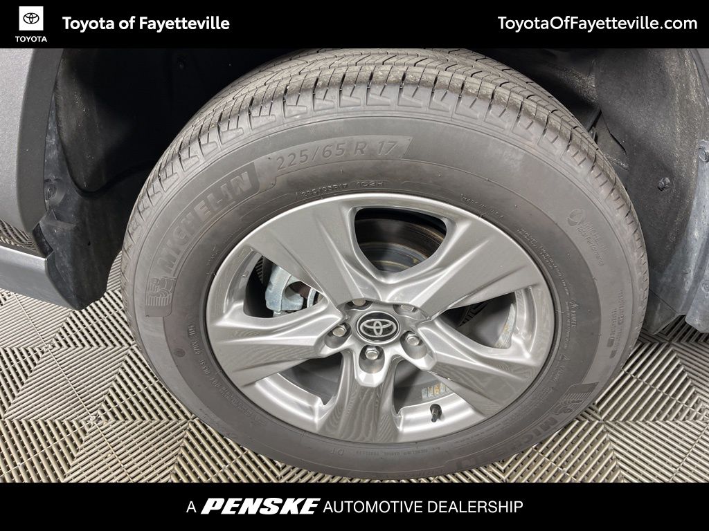 Thumbnail: 2024 Toyota RAV4 - 11