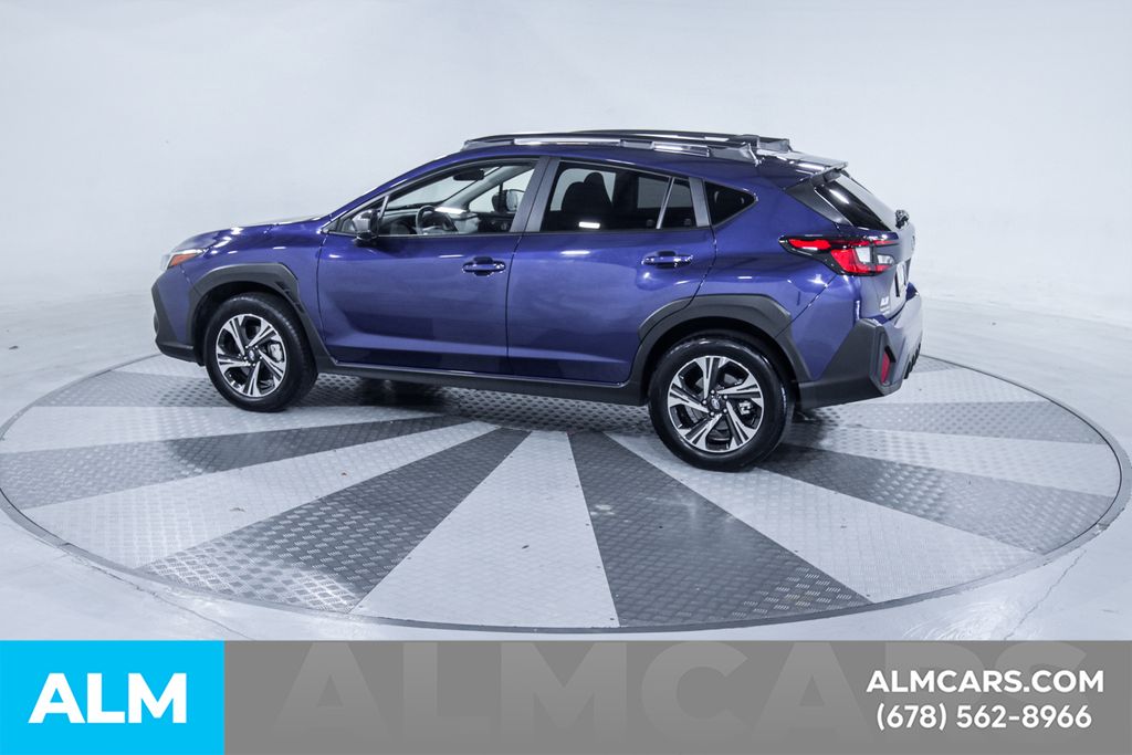 Used 2025 Blue Subaru Premium image 5