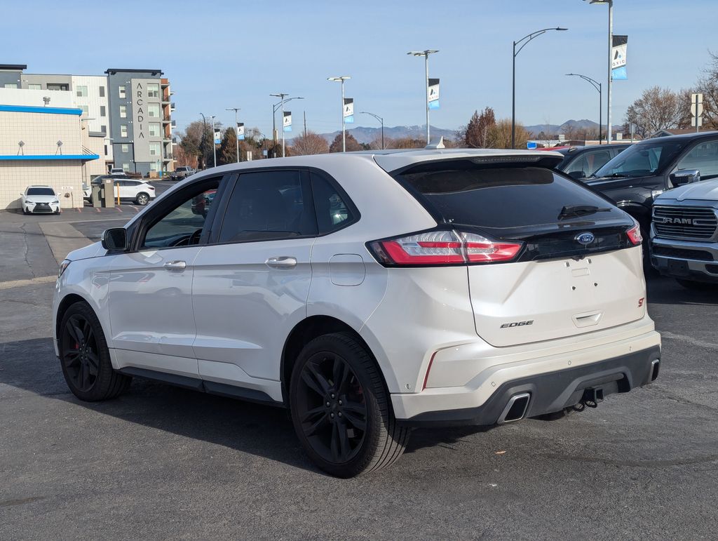 2019 Ford Edge ST 7