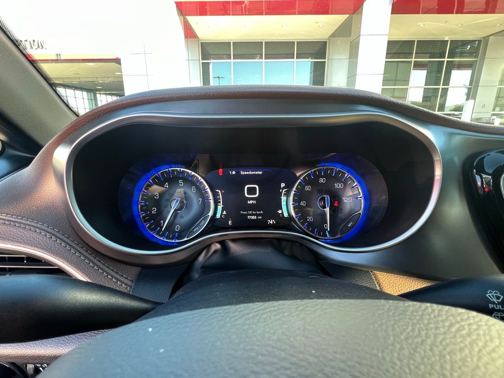 Thumbnail: 2020 Chrysler Pacifica - 8