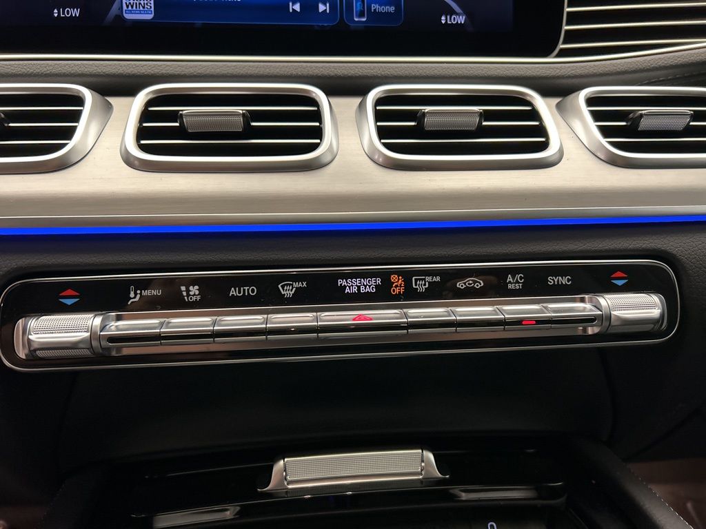 Thumbnail: 2026 Mercedes-Benz GLE - 19