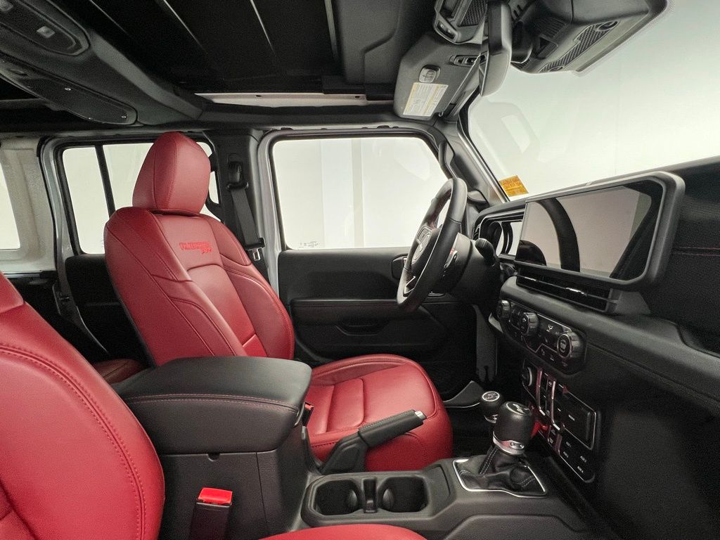 Thumbnail: 2024 Jeep Wrangler - 7