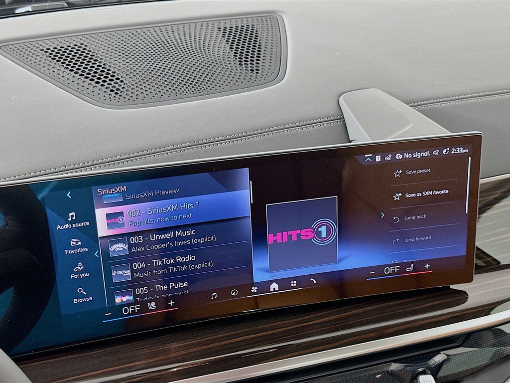 Thumbnail: 2026 BMW X7 - 11