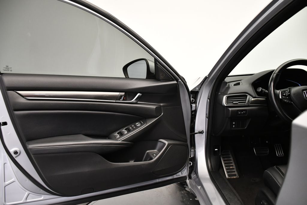 Thumbnail: 2018 Honda Accord - 29