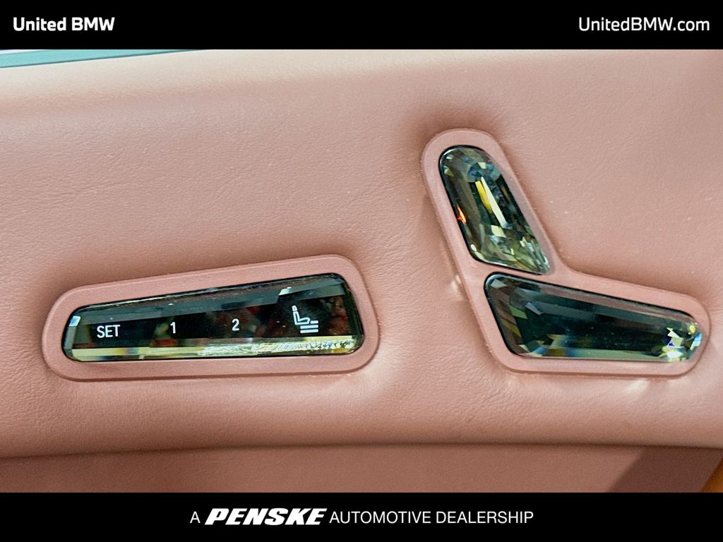 Thumbnail: 2022 BMW iX - 4