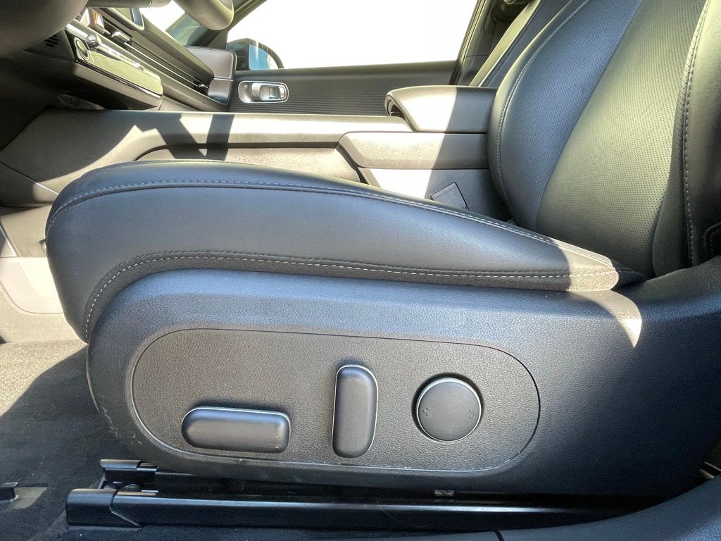 Thumbnail: 2023 Hyundai Ioniq 6 - 25