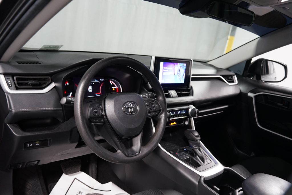 Thumbnail: 2024 Toyota RAV4 - 11